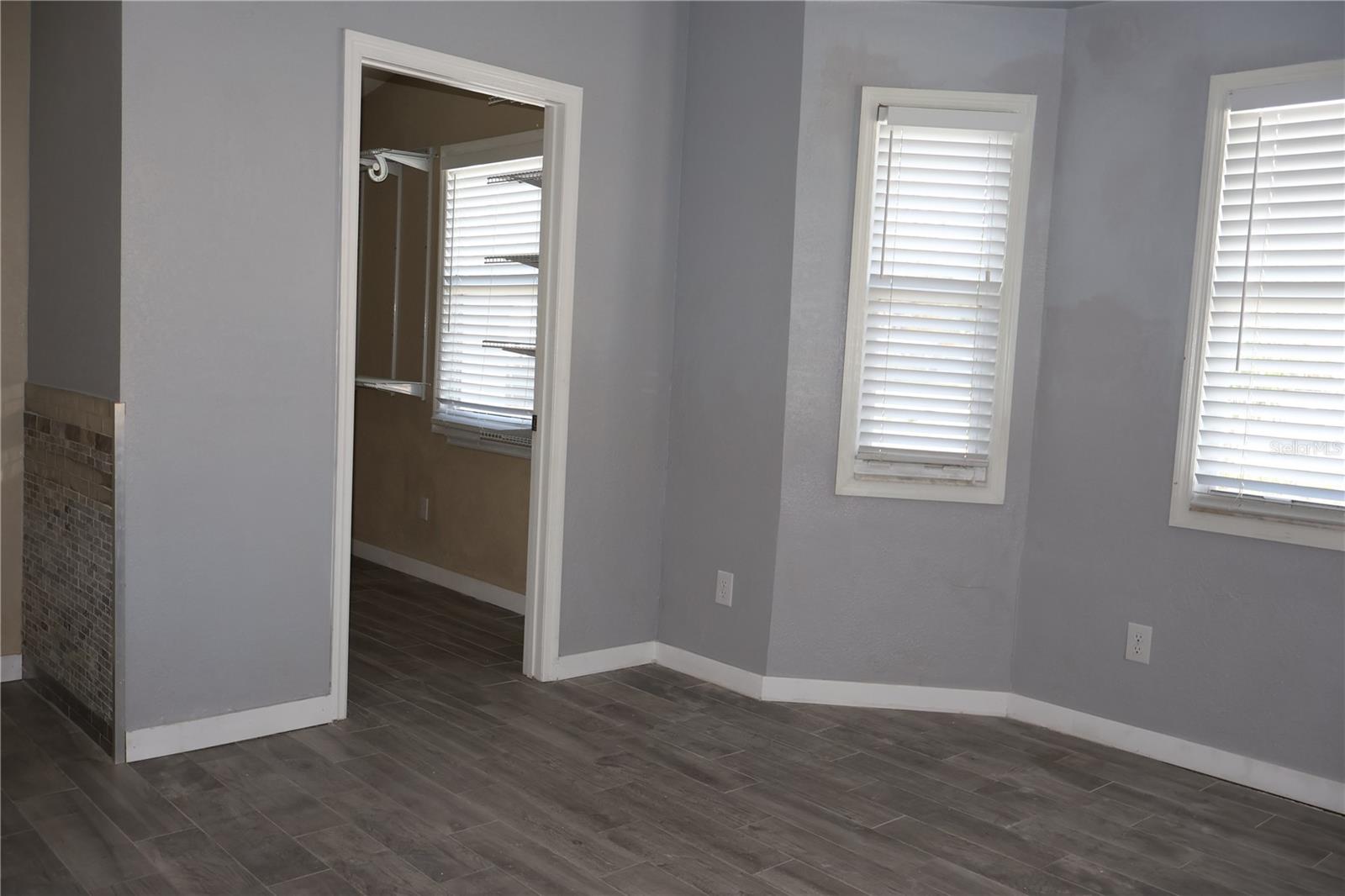 4732 W LAWN AVE, TAMPA, FL, 33611