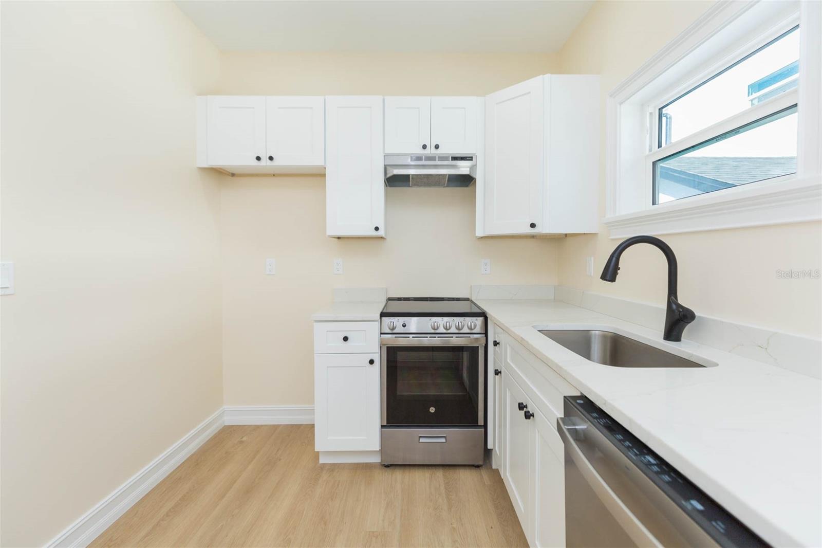526 39TH AVE S, ST PETERSBURG, FL, 33705