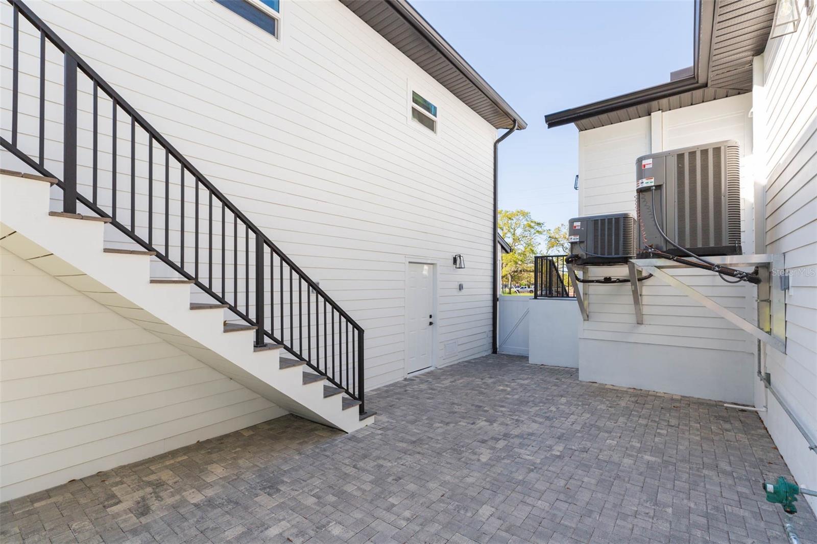 526 39TH AVE S, ST PETERSBURG, FL, 33705