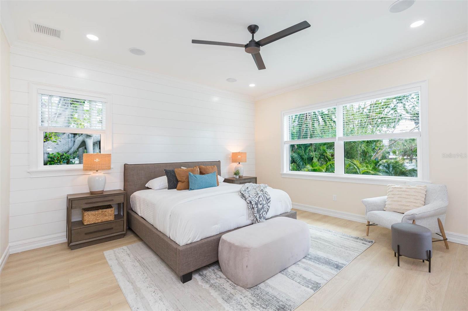 526 39TH AVE S, ST PETERSBURG, FL, 33705
