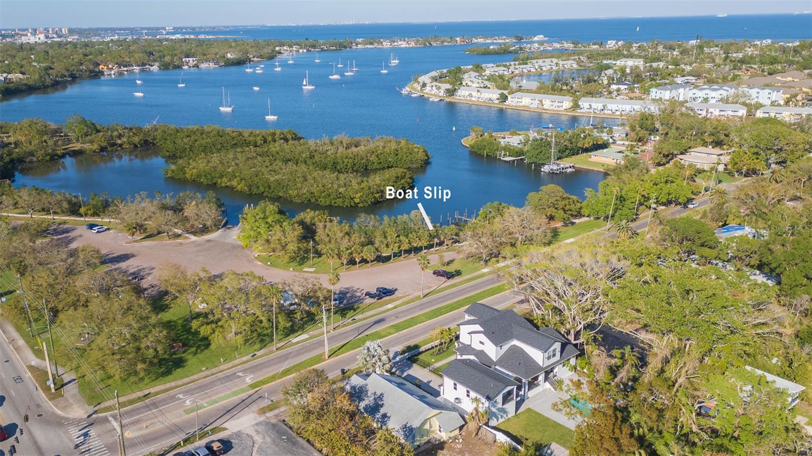 526 39TH AVE S, ST PETERSBURG, FL, 33705