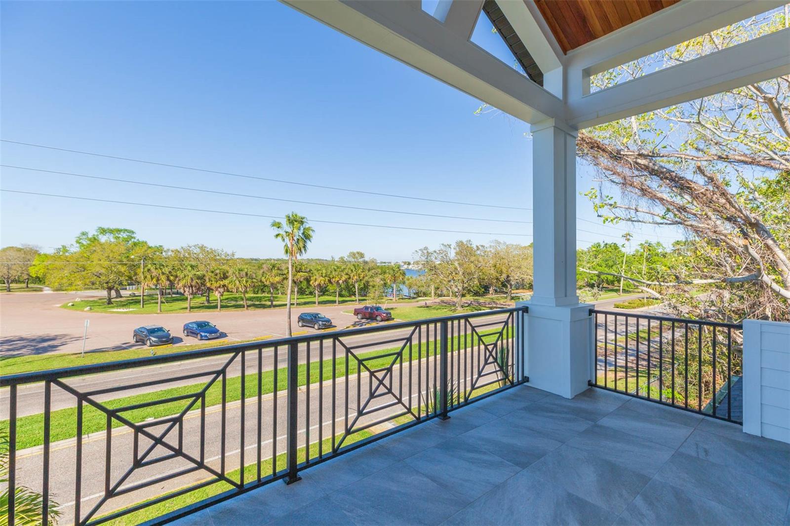 526 39TH AVE S, ST PETERSBURG, FL, 33705
