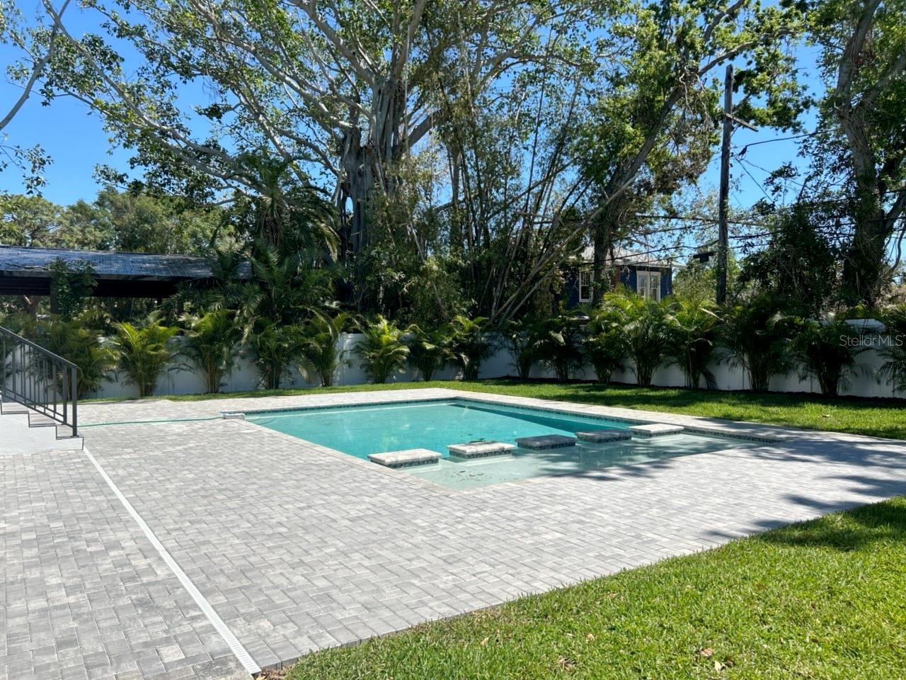 526 39TH AVE S, ST PETERSBURG, FL, 33705