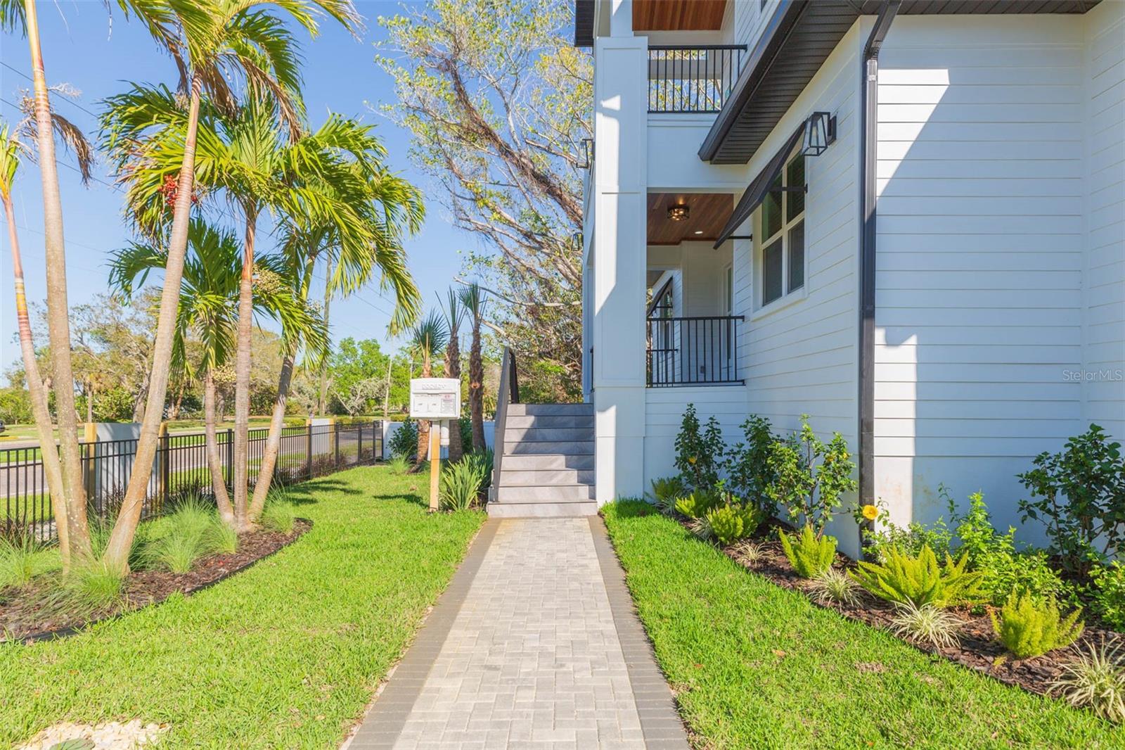 526 39TH AVE S, ST PETERSBURG, FL, 33705