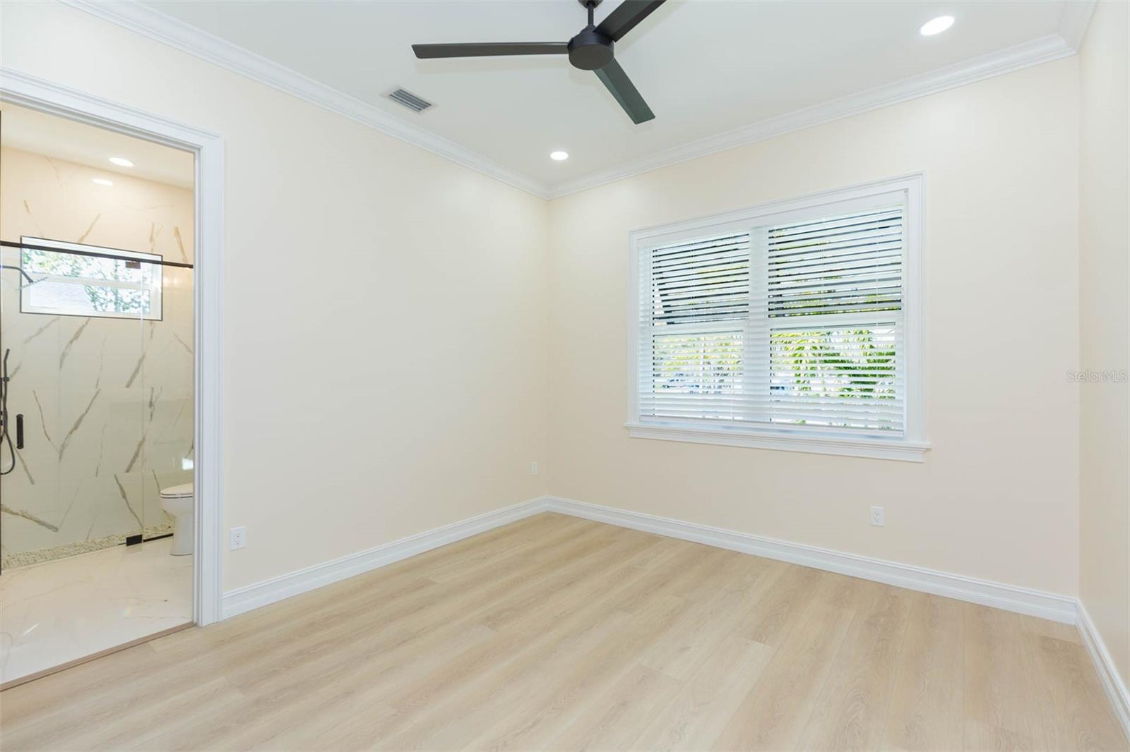 526 39TH AVE S, ST PETERSBURG, FL, 33705