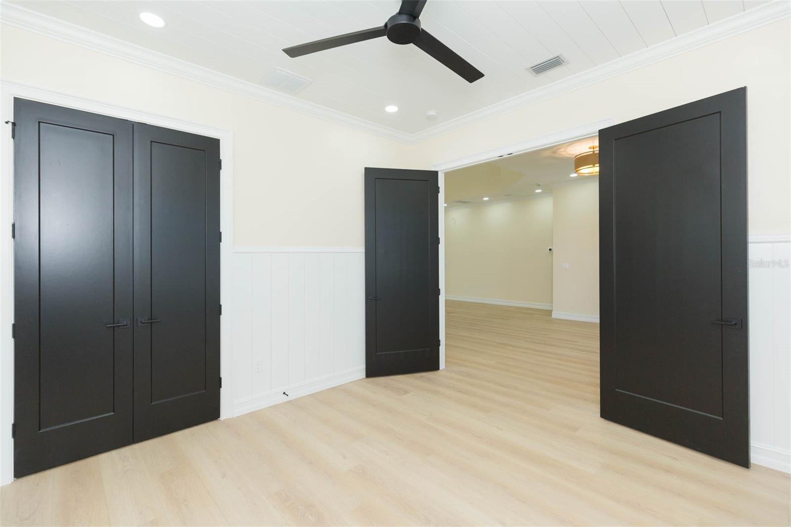 526 39TH AVE S, ST PETERSBURG, FL, 33705