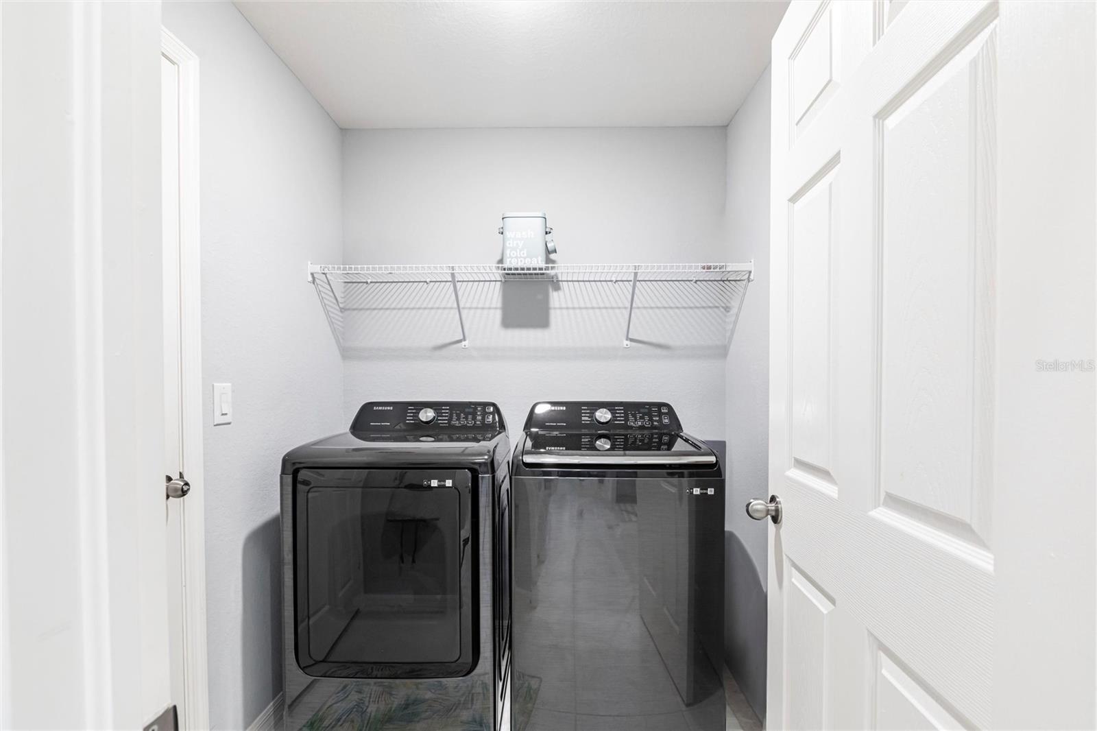 383 POSADAS CIR, PUNTA GORDA, FL, 33983
