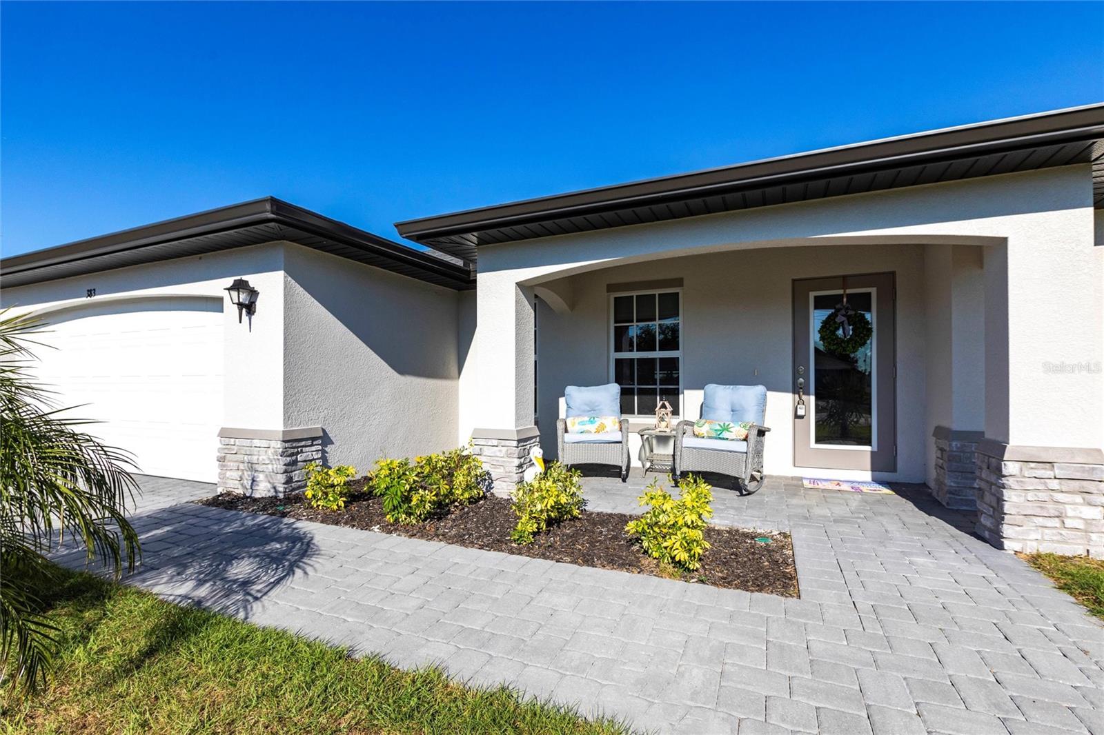 383 POSADAS CIR, PUNTA GORDA, FL, 33983