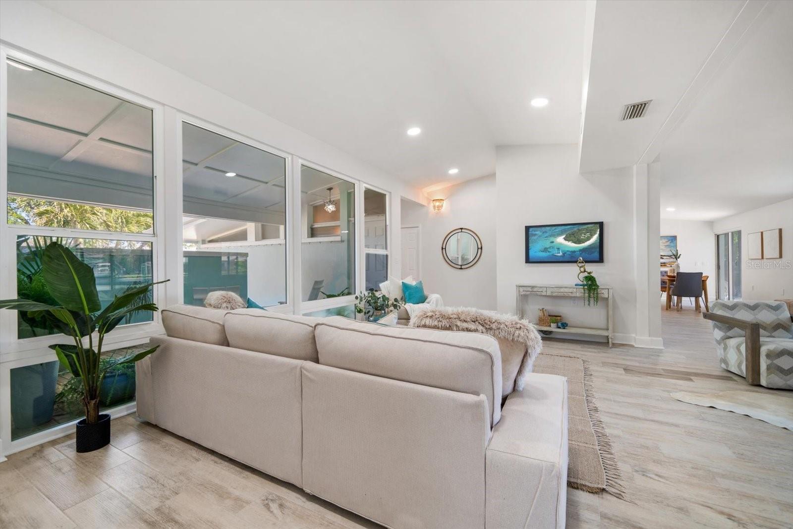 4036 CHURCH CREEK PT, LARGO, FL, 33774