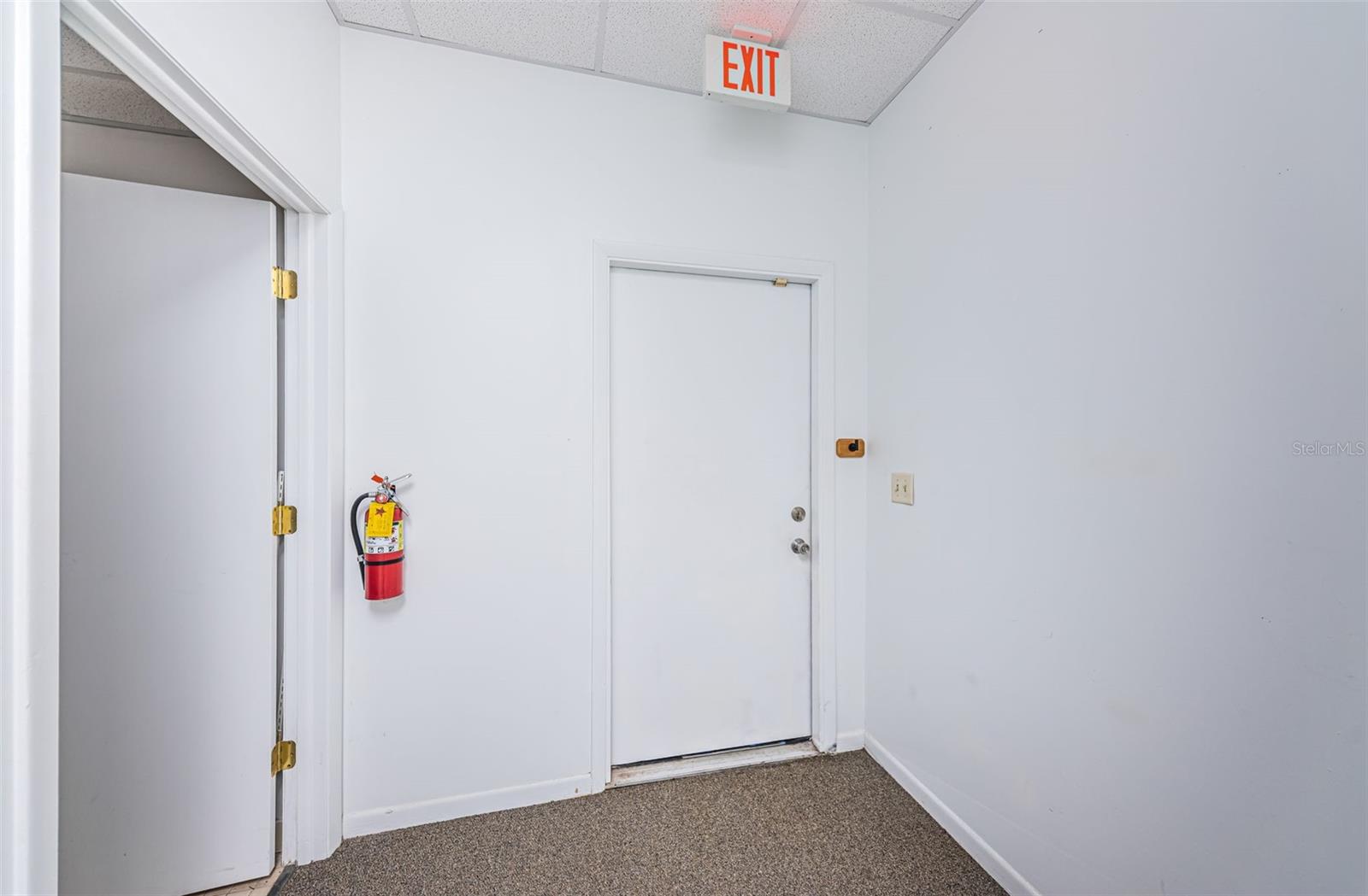 5001 4TH ST N #Suite B, ST PETERSBURG, FL, 33703