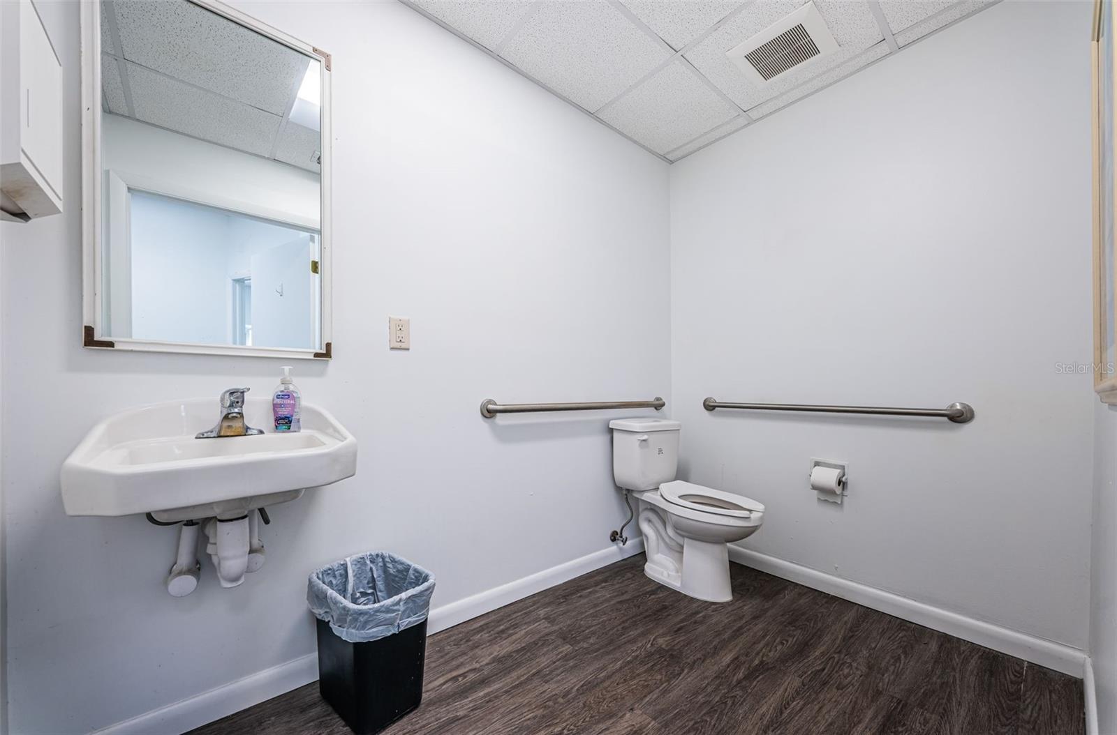 5001 4TH ST N #Suite B, ST PETERSBURG, FL, 33703