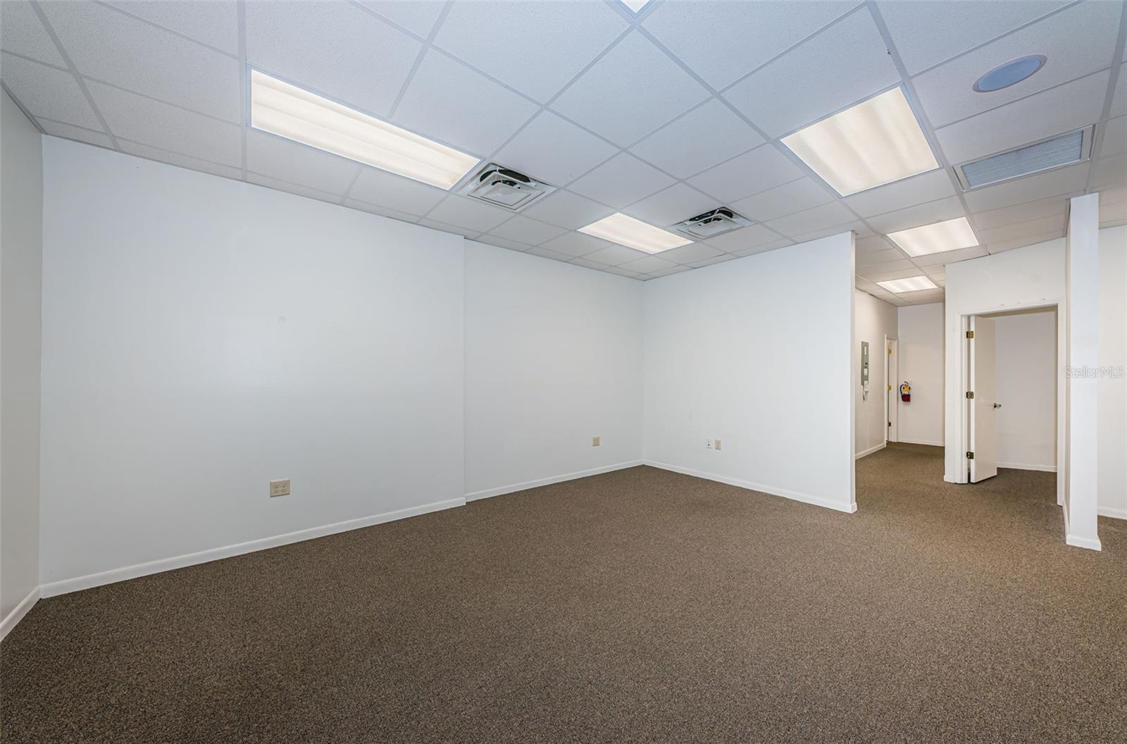 5001 4TH ST N #Suite B, ST PETERSBURG, FL, 33703