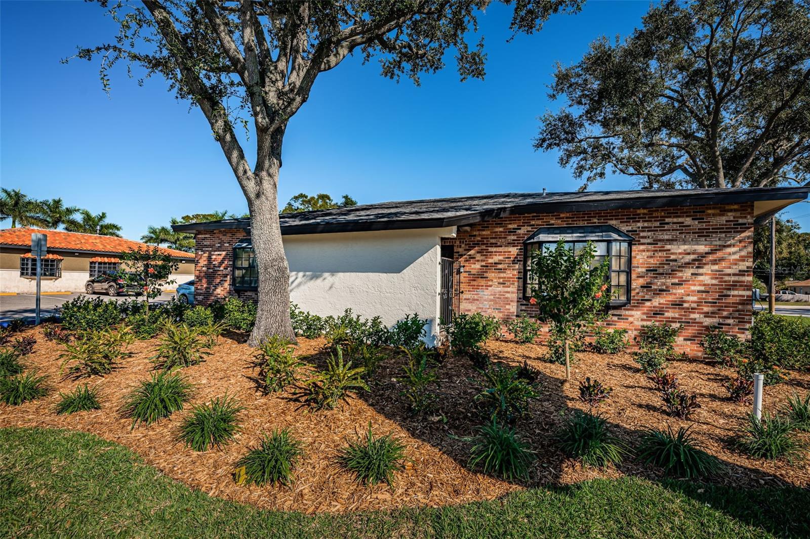 5001 4TH ST N #Suite B, ST PETERSBURG, FL, 33703
