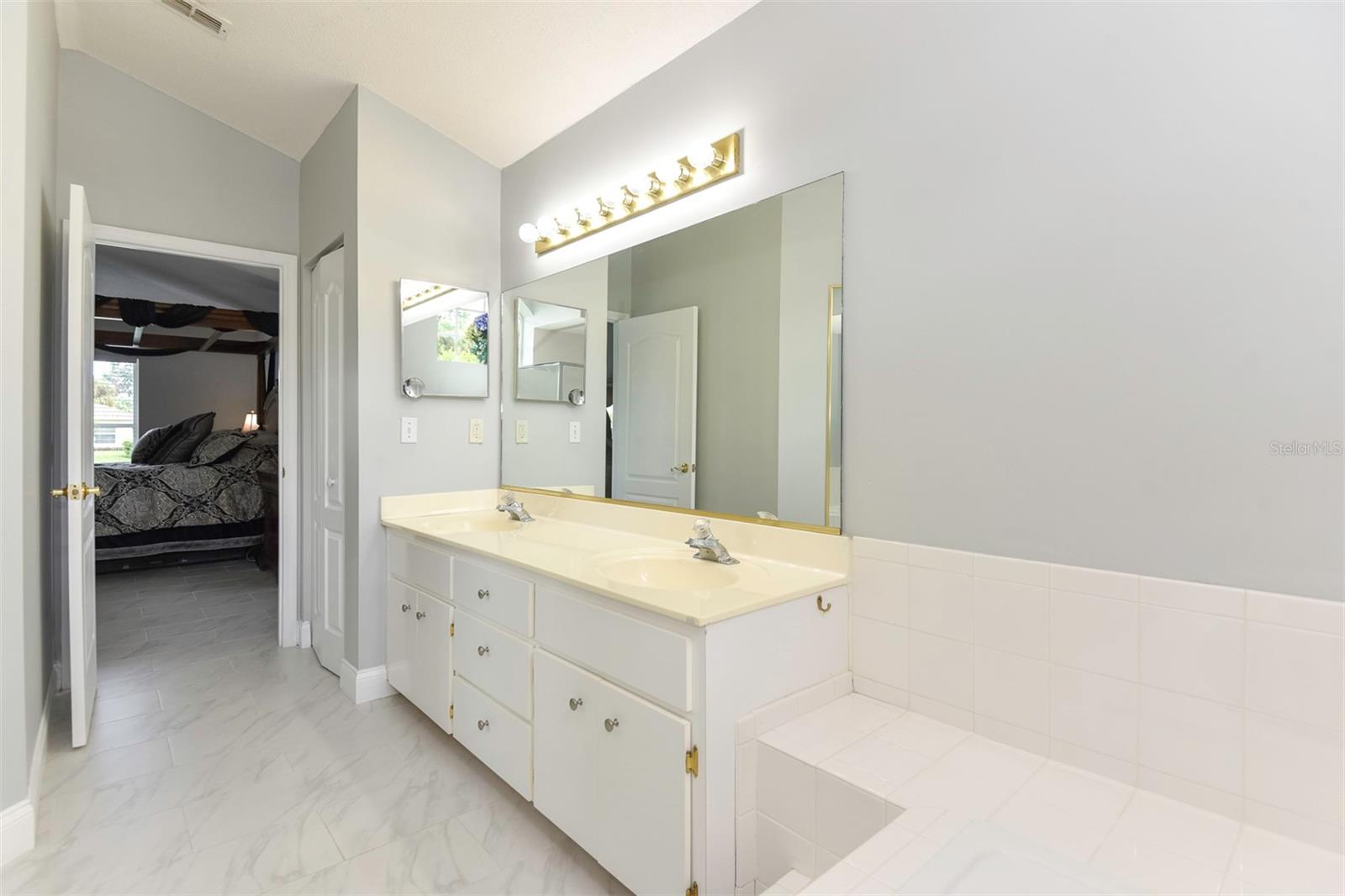 115 OLD SUNBEAM DR, SOUTH DAYTONA, FL, 32119