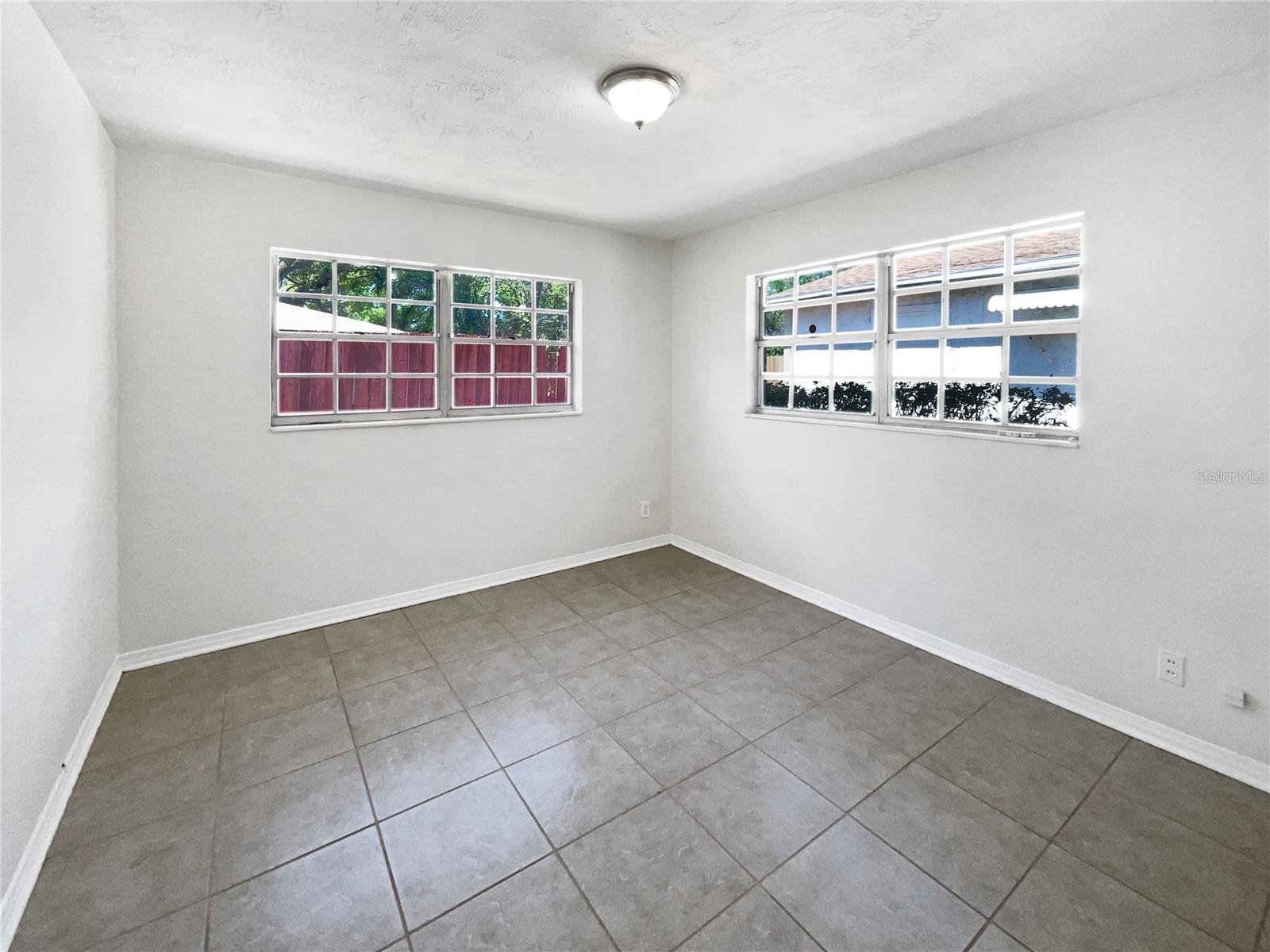 3005 W NORTH ST, TAMPA, FL, 33614