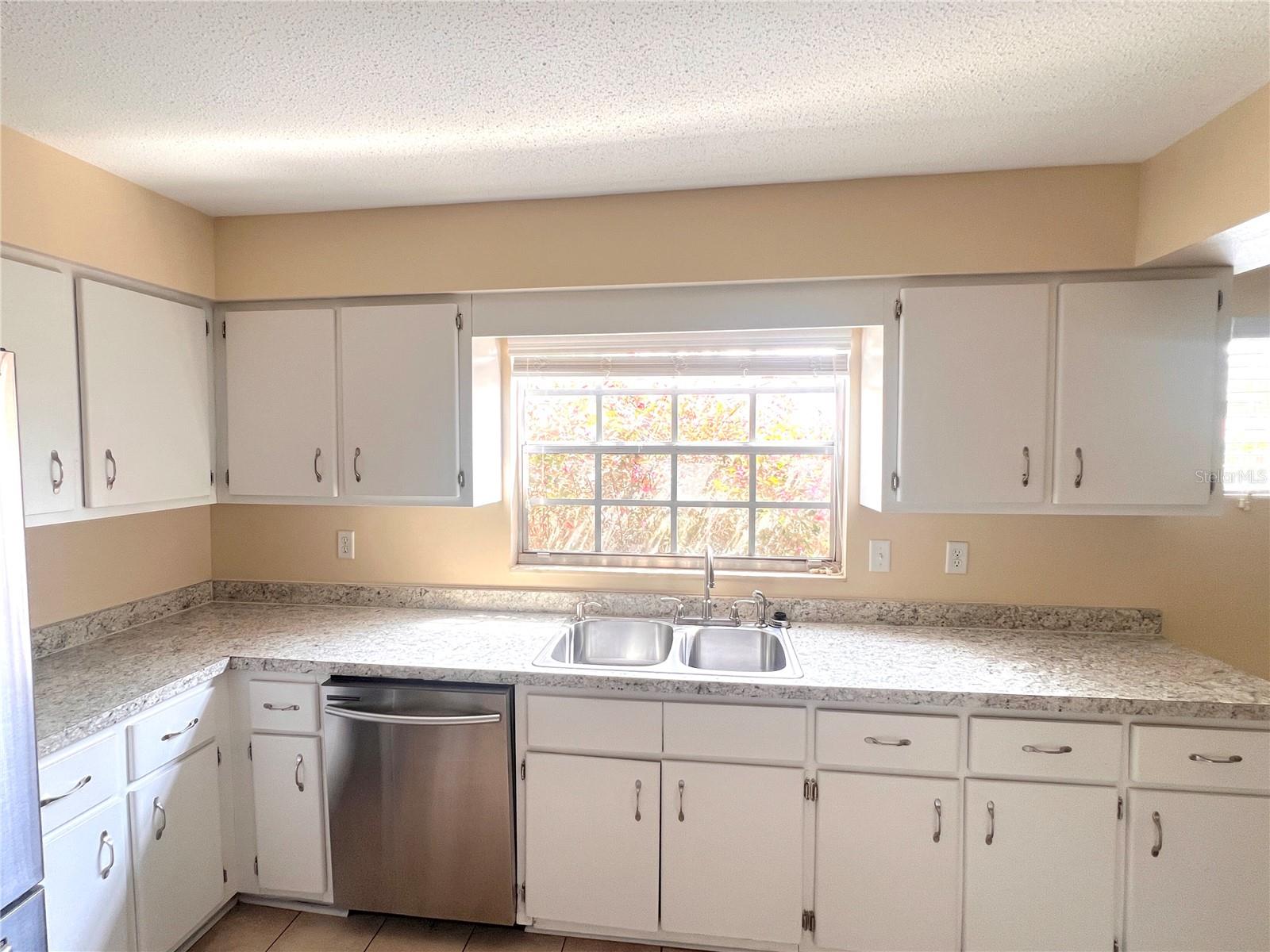 2146 NE 10TH ST, OCALA, FL, 34470