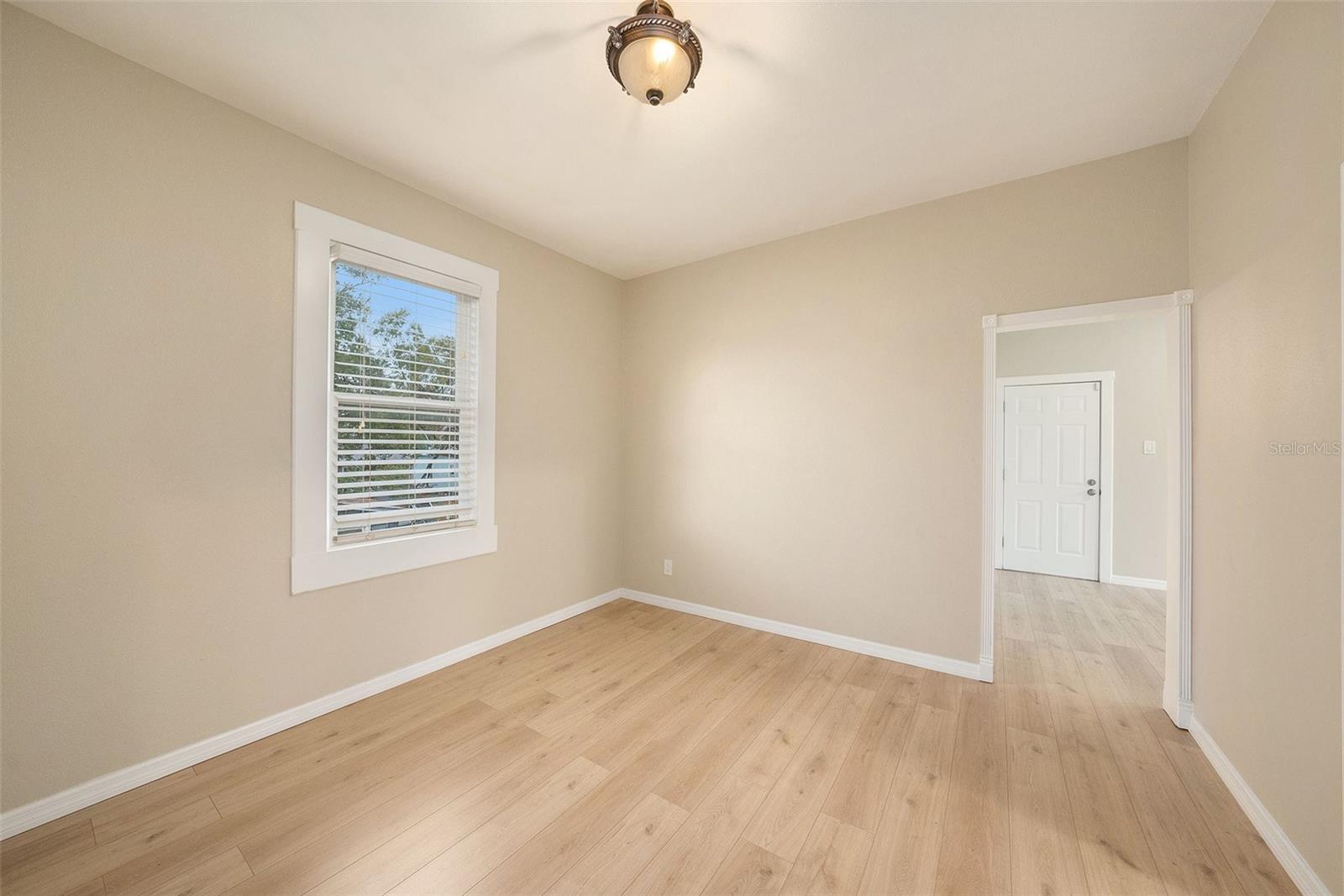 1910 E COLUMBUS DR, TAMPA, FL, 33605