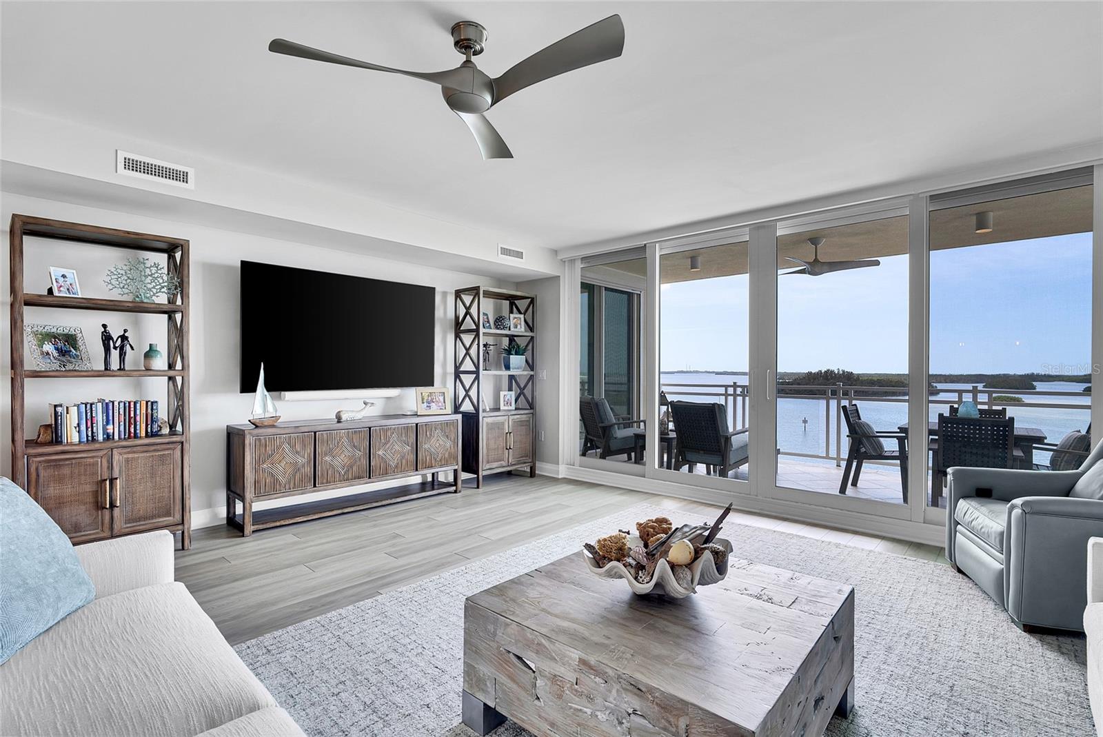 755 COLLANY RD #504, TIERRA VERDE, FL, 33715
