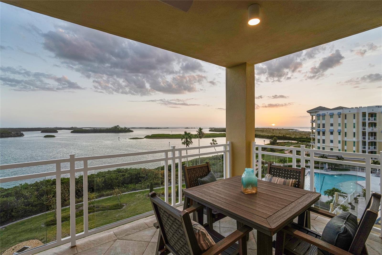 755 COLLANY RD #504, TIERRA VERDE, FL, 33715