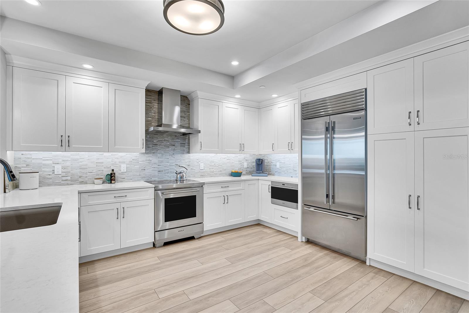 755 COLLANY RD #504, TIERRA VERDE, FL, 33715