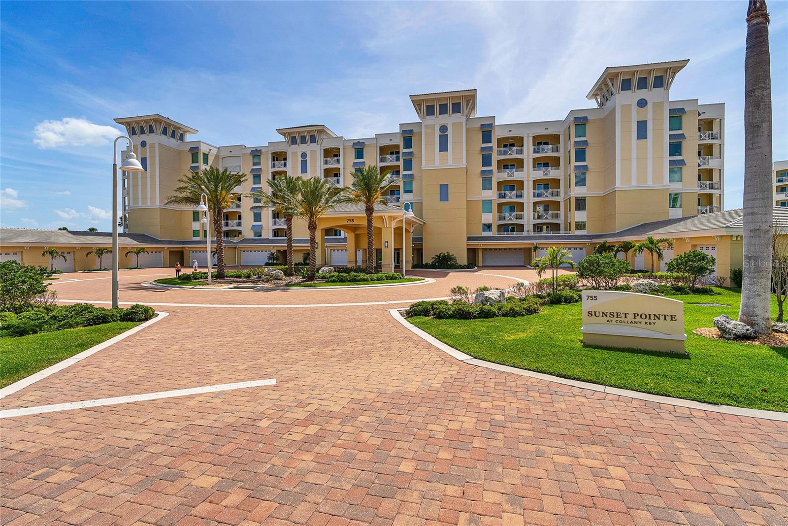755 COLLANY RD #504, TIERRA VERDE, FL, 33715