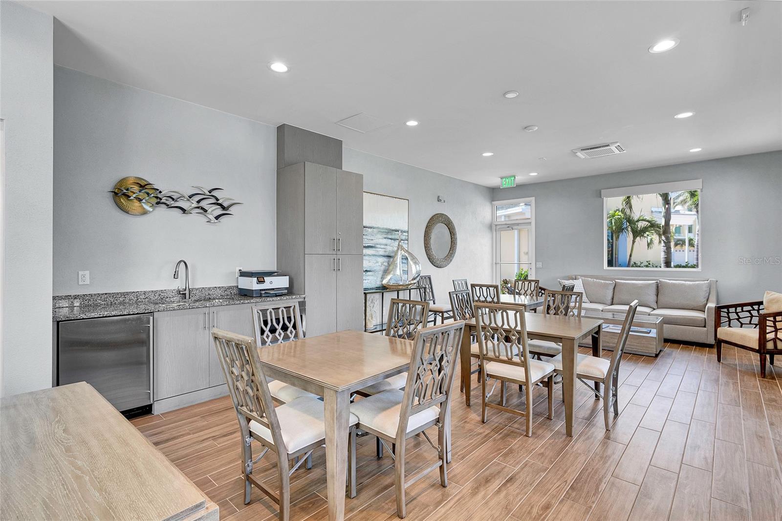 755 COLLANY RD #504, TIERRA VERDE, FL, 33715