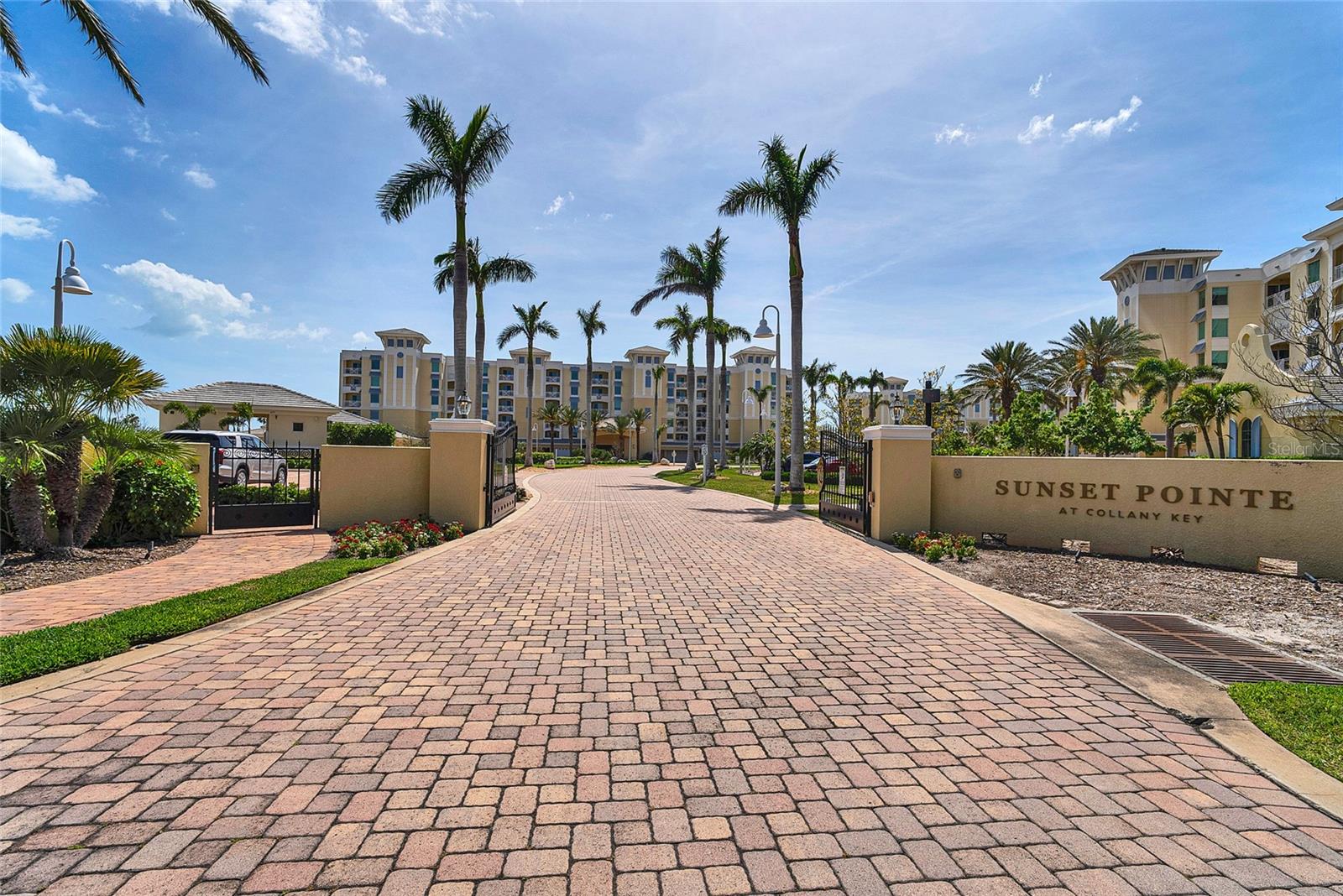755 COLLANY RD #504, TIERRA VERDE, FL, 33715