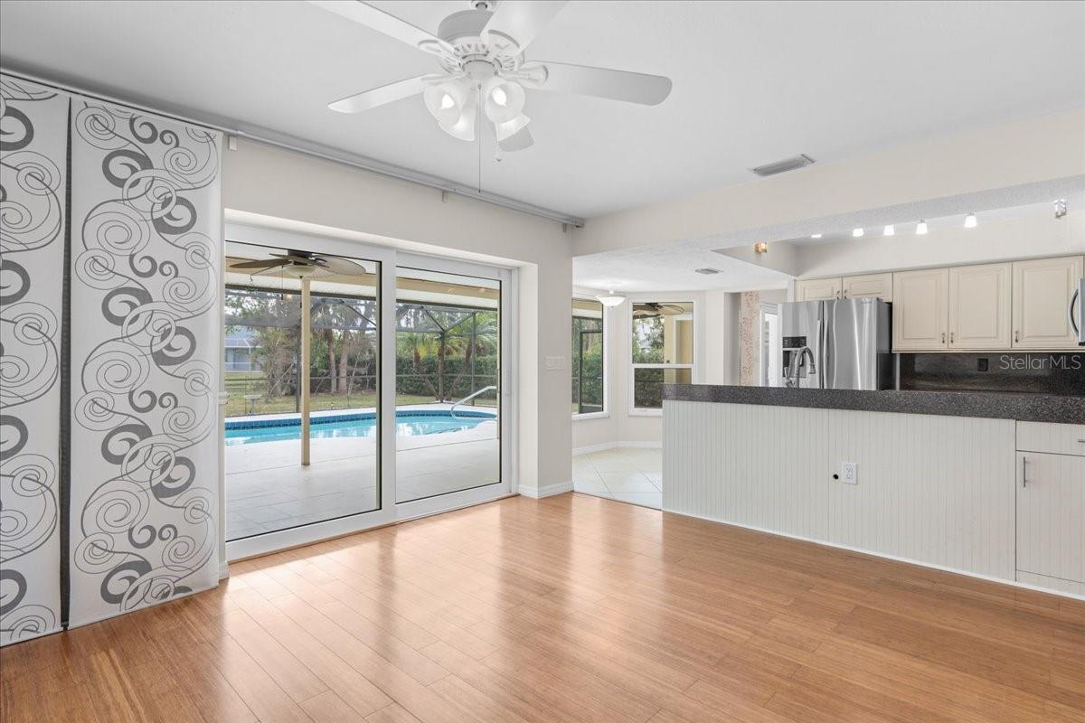 214 WHISPERING OAKS CT, SARASOTA, FL, 34232