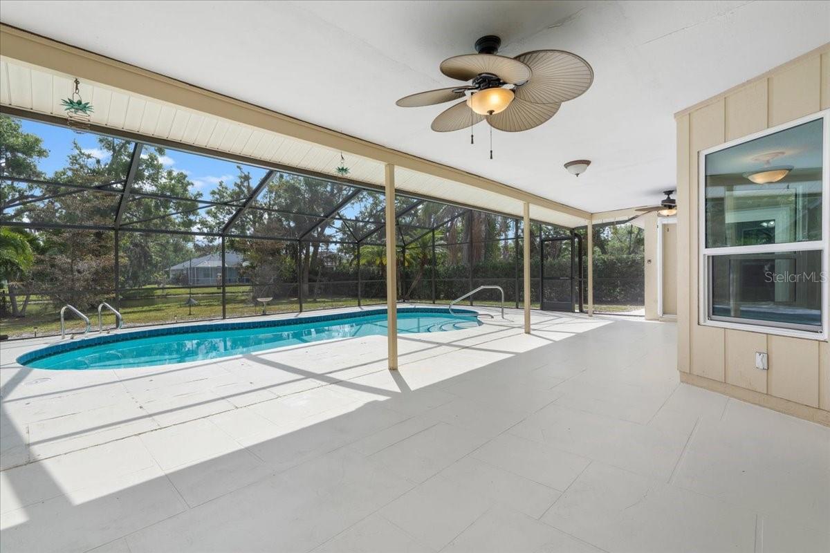 214 WHISPERING OAKS CT, SARASOTA, FL, 34232