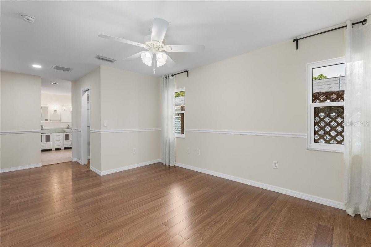 214 WHISPERING OAKS CT, SARASOTA, FL, 34232