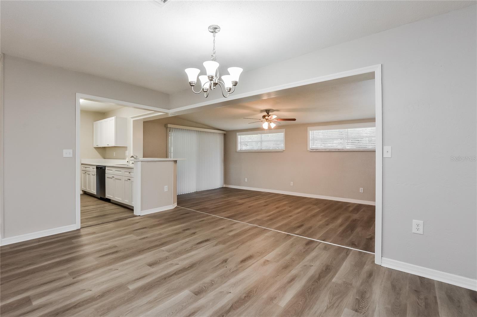 10 CATALINA DR, DEBARY, FL, 32713