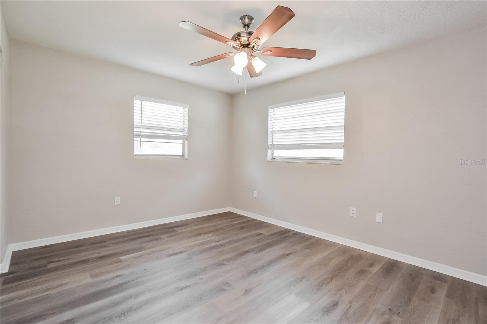 10 CATALINA DR, DEBARY, FL, 32713