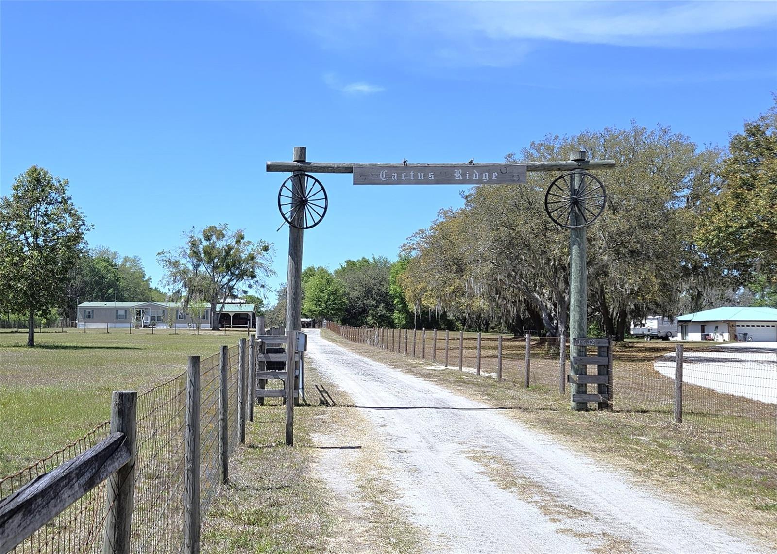 1642 HOLY COW RD, POLK CITY, FL, 33868