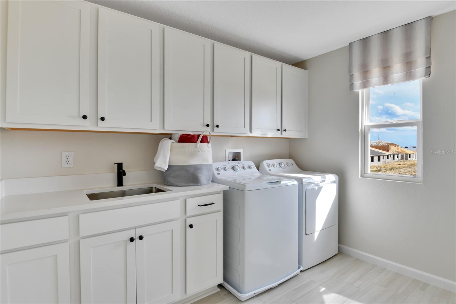 327 ALEXANDRITE ST, DELAND, FL, 32720