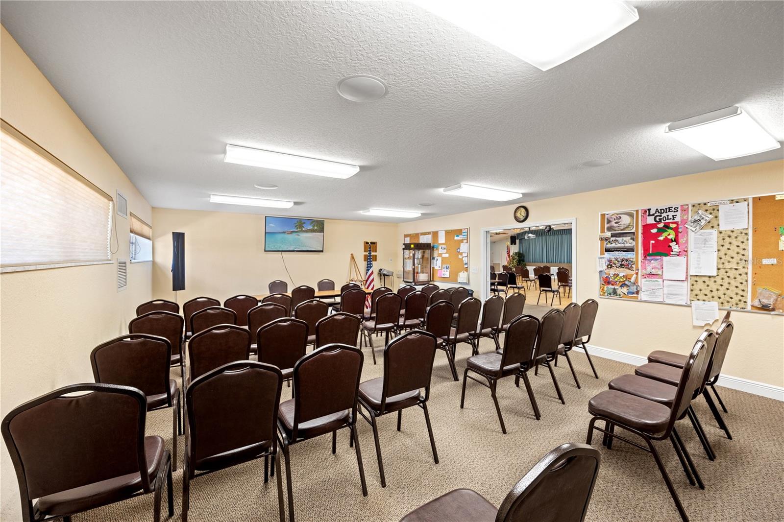 690 N GREEN CIR, VENICE, FL, 34285