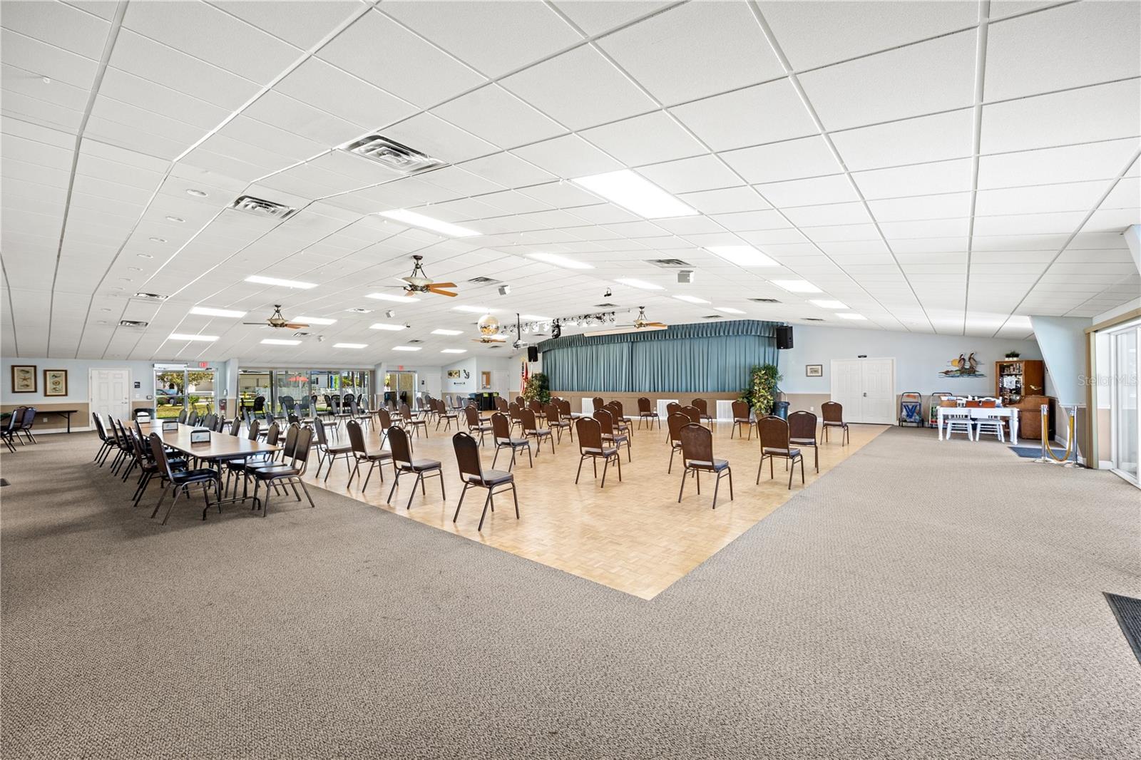 690 N GREEN CIR, VENICE, FL, 34285