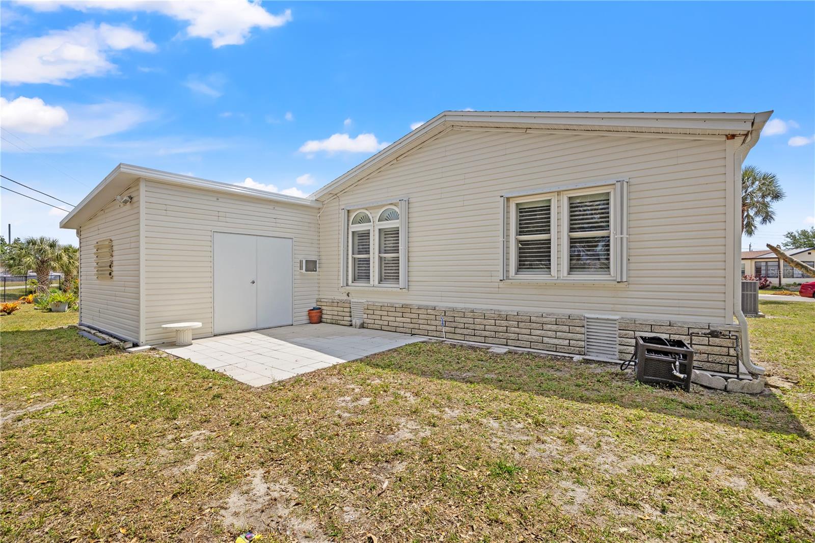 690 N GREEN CIR, VENICE, FL, 34285