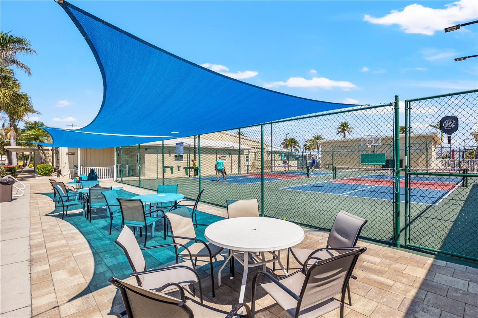 690 N GREEN CIR, VENICE, FL, 34285