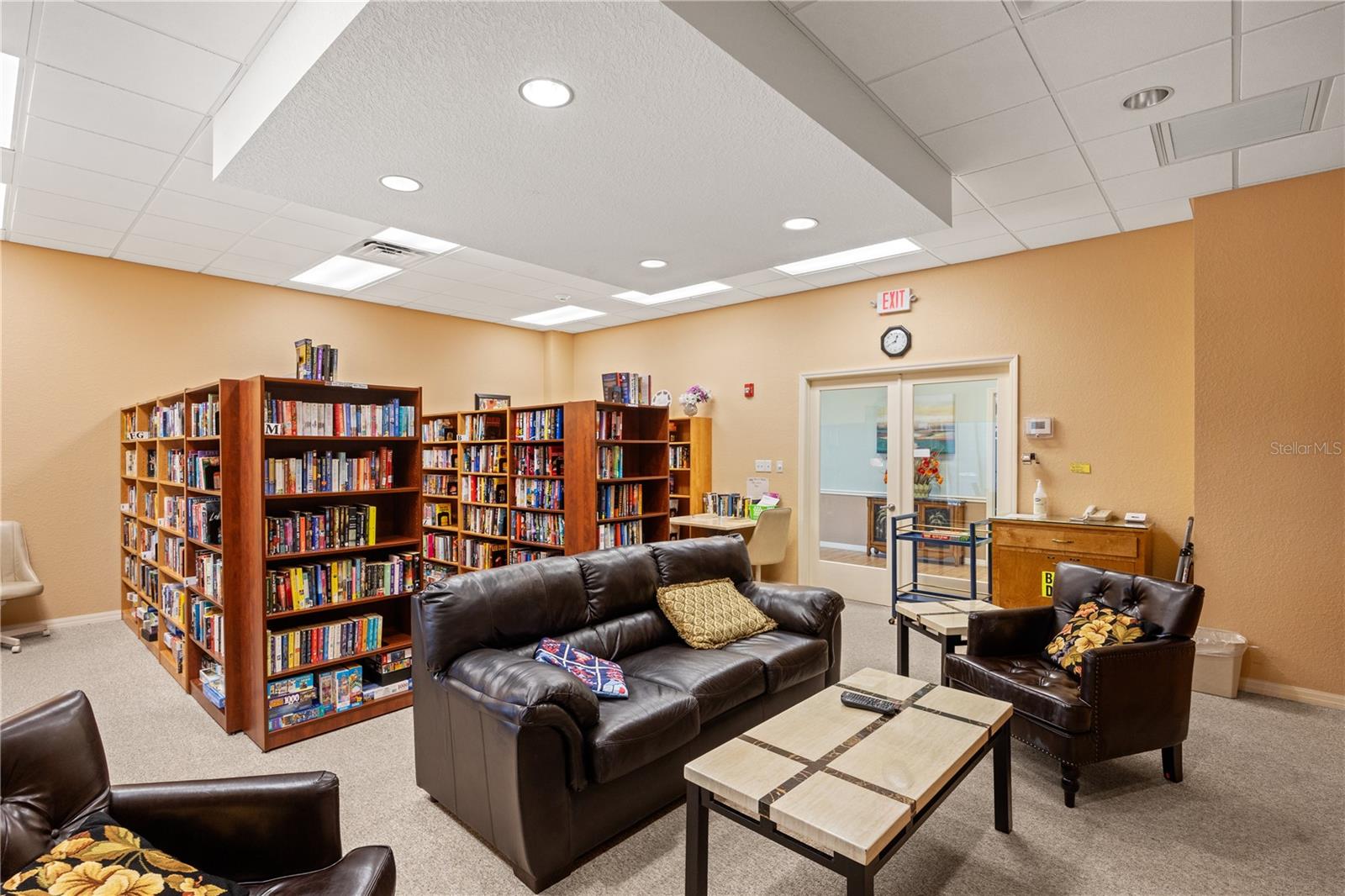 690 N GREEN CIR, VENICE, FL, 34285