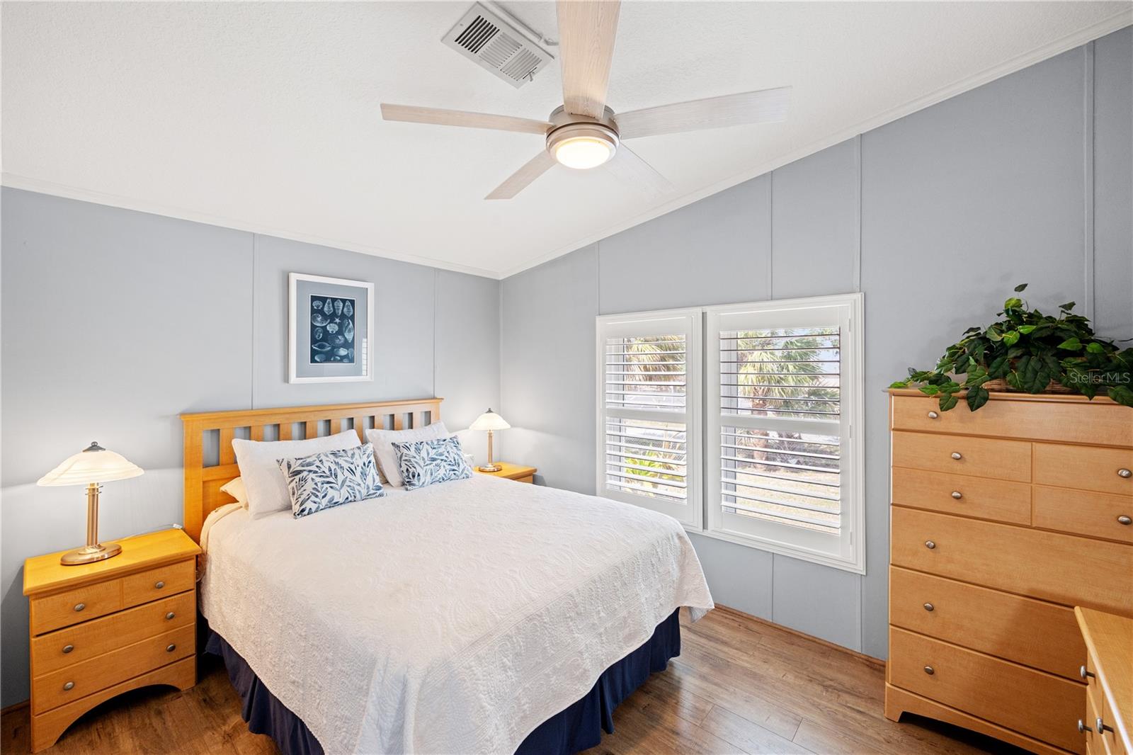 690 N GREEN CIR, VENICE, FL, 34285