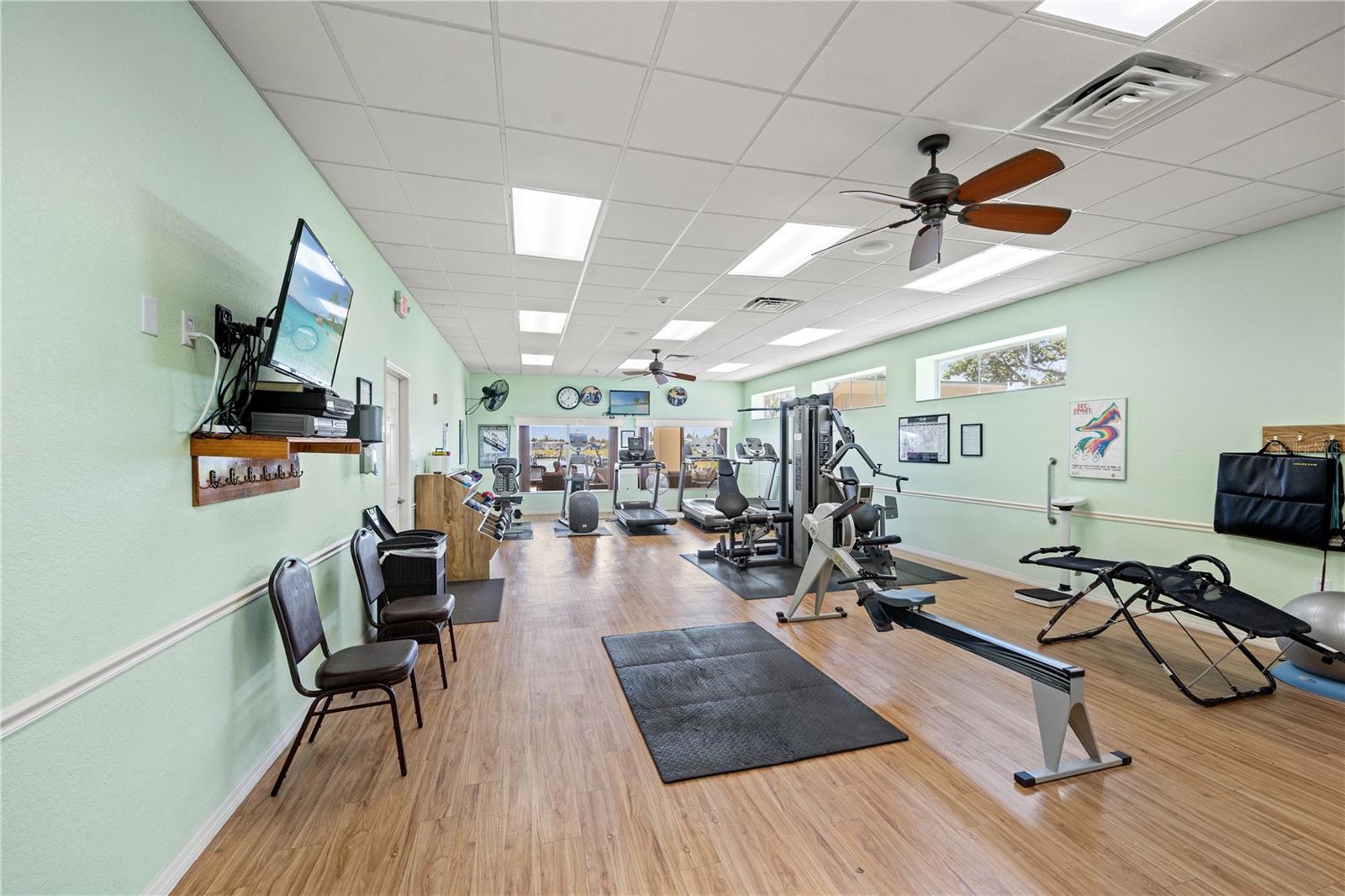 690 N GREEN CIR, VENICE, FL, 34285