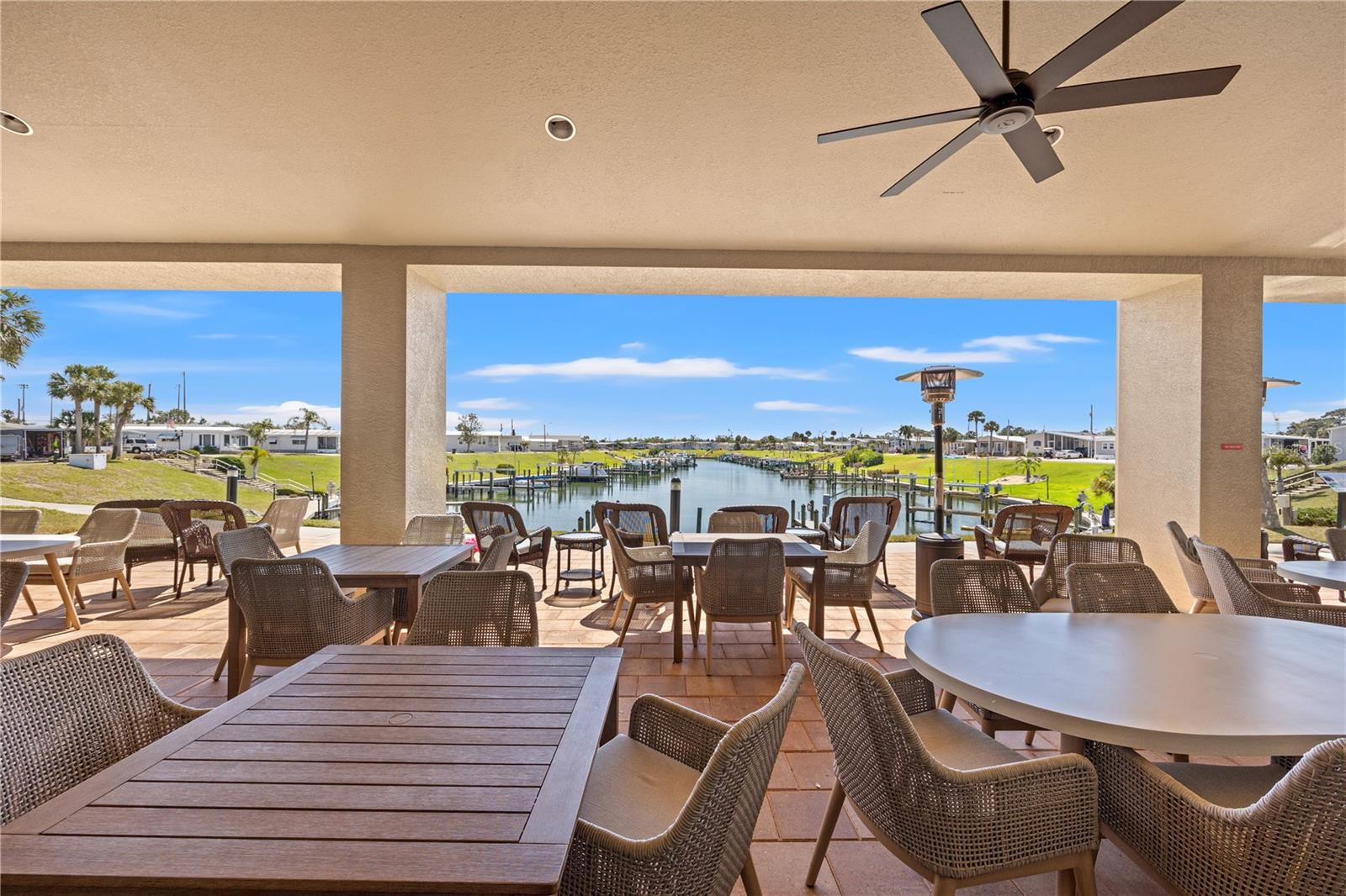 690 N GREEN CIR, VENICE, FL, 34285