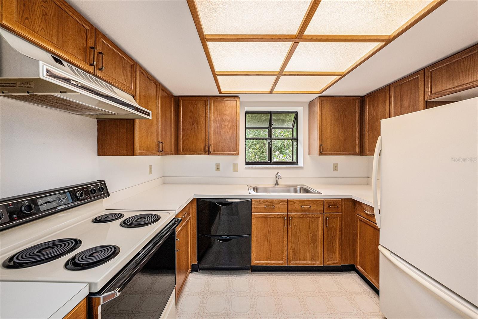 110 HAMMOCK PINE BLVD #110, CLEARWATER, FL, 33761