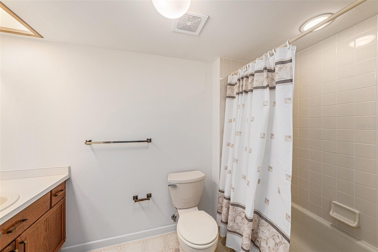 110 HAMMOCK PINE BLVD #110, CLEARWATER, FL, 33761