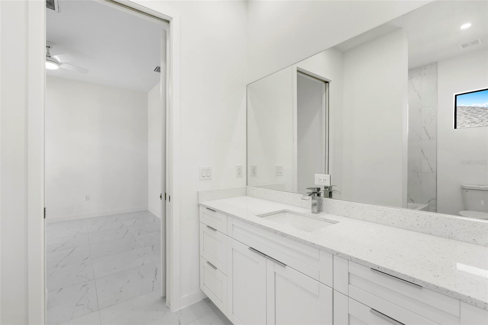 CAPE CORAL, CAPE CORAL, FL, 33993