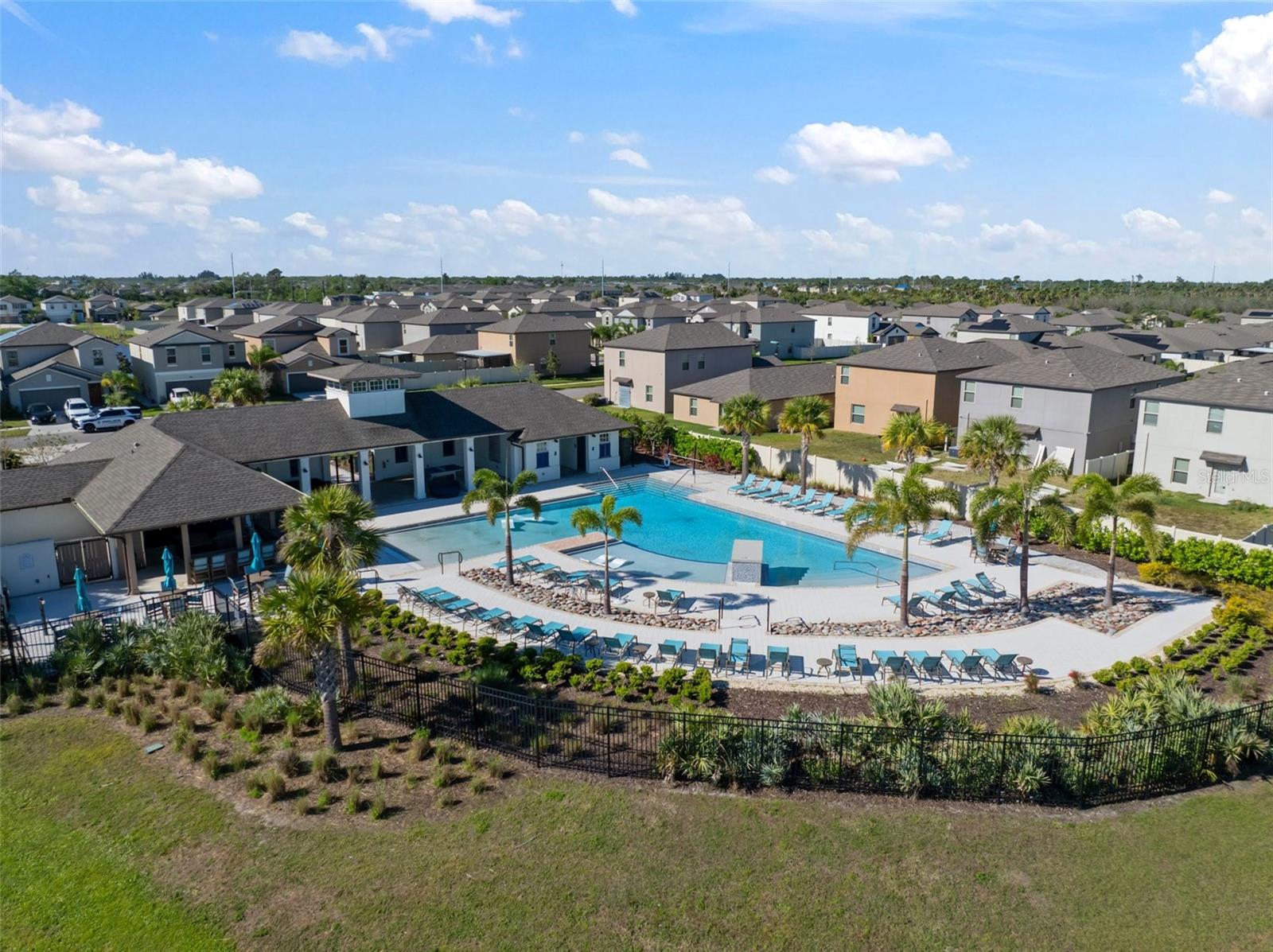 5425 RAINWOOD MEADOWS DR, APOLLO BEACH, FL, 33572