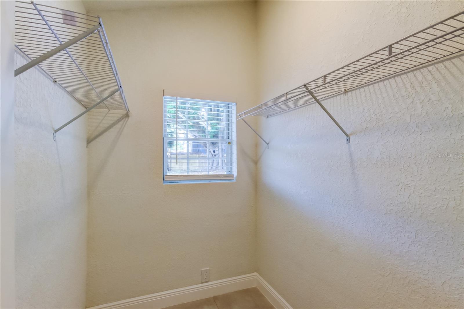 8948 85TH ST, SEMINOLE, FL, 33777