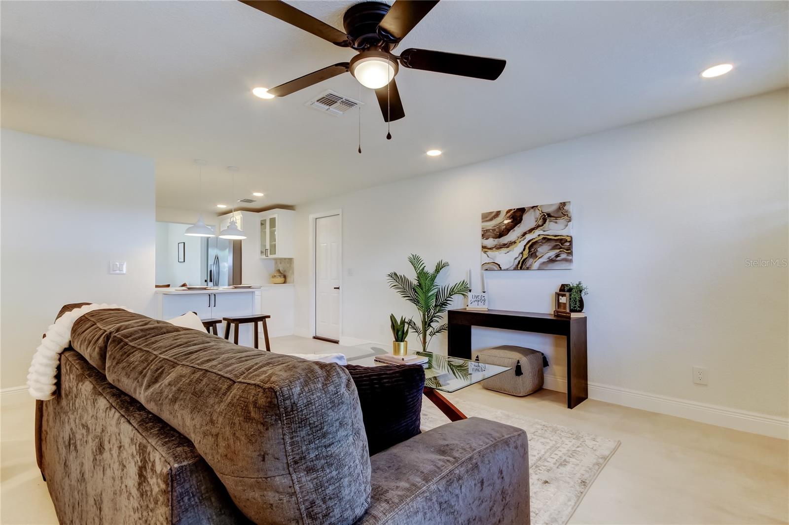 8948 85TH ST, SEMINOLE, FL, 33777