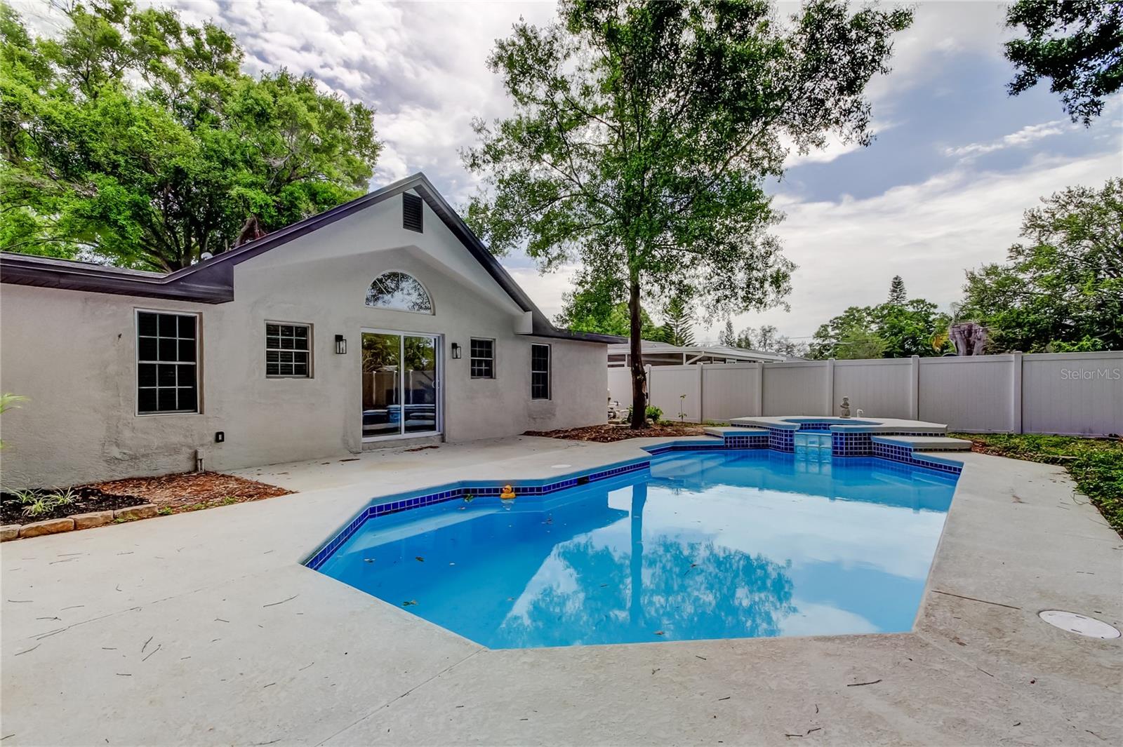 8948 85TH ST, SEMINOLE, FL, 33777