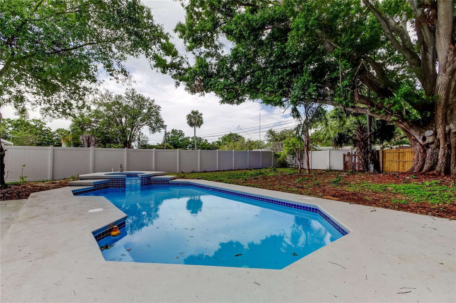 8948 85TH ST, SEMINOLE, FL, 33777